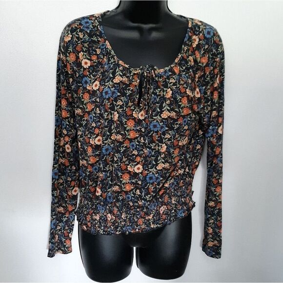 American Eagle Outfitters Tops - American Eagle floral crop top